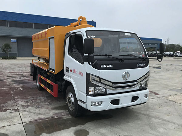 东风多利卡5方国六清洗吸污车