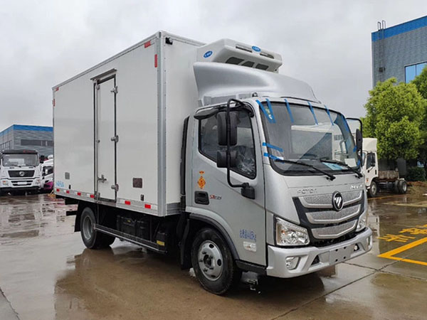 福田欧马可国六冷藏车