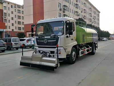 程力集团东风天锦高压清洗车工作视频